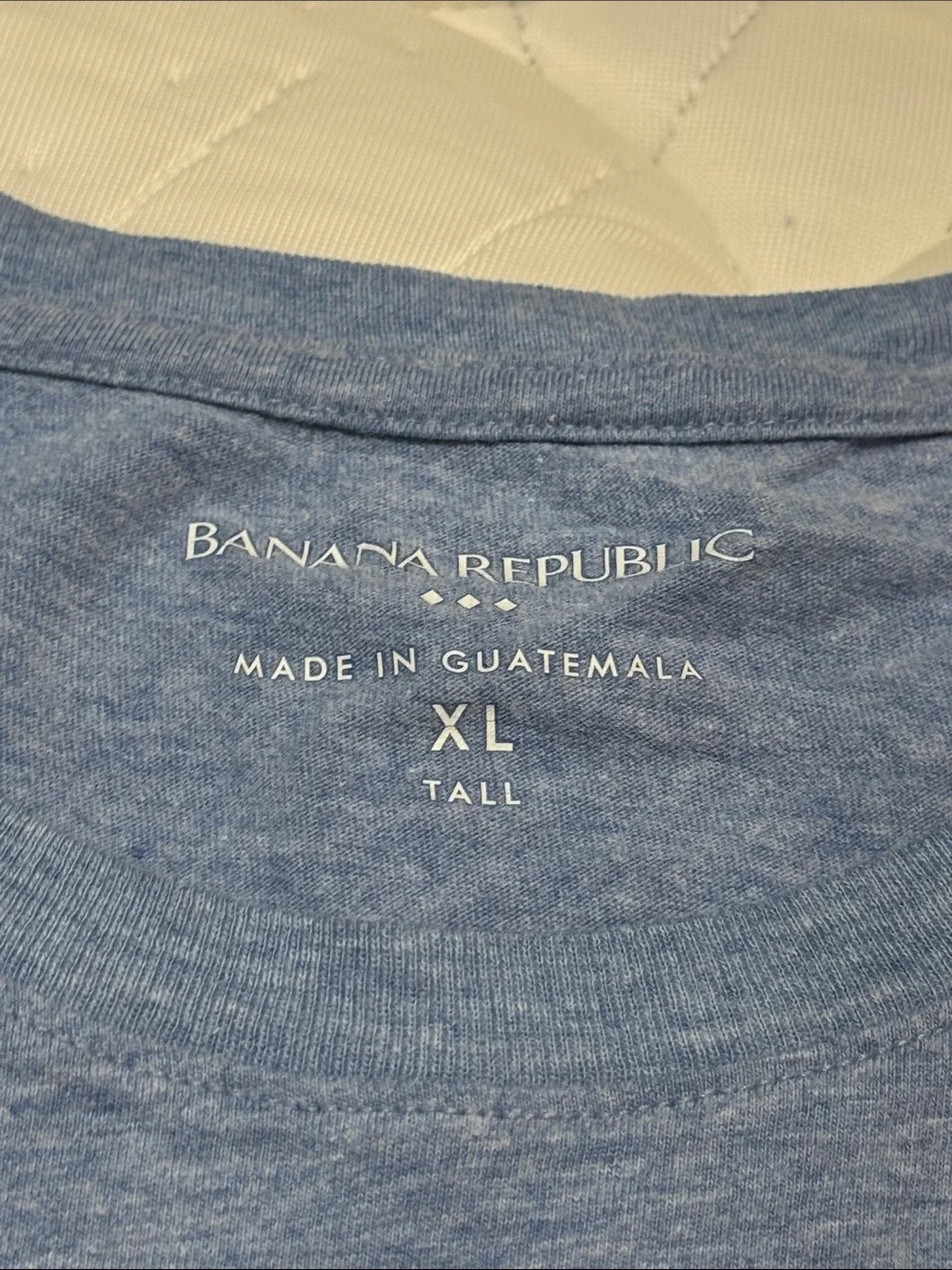 Set of 2 banana republic men’s short sleeve t-shirts